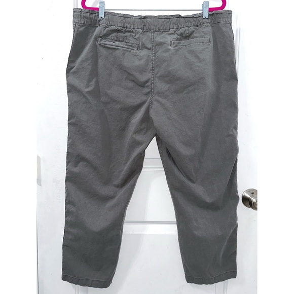 Sonoma Goods For Life Gray Paperbag Waist Capri Pants - Picture 2 of 4